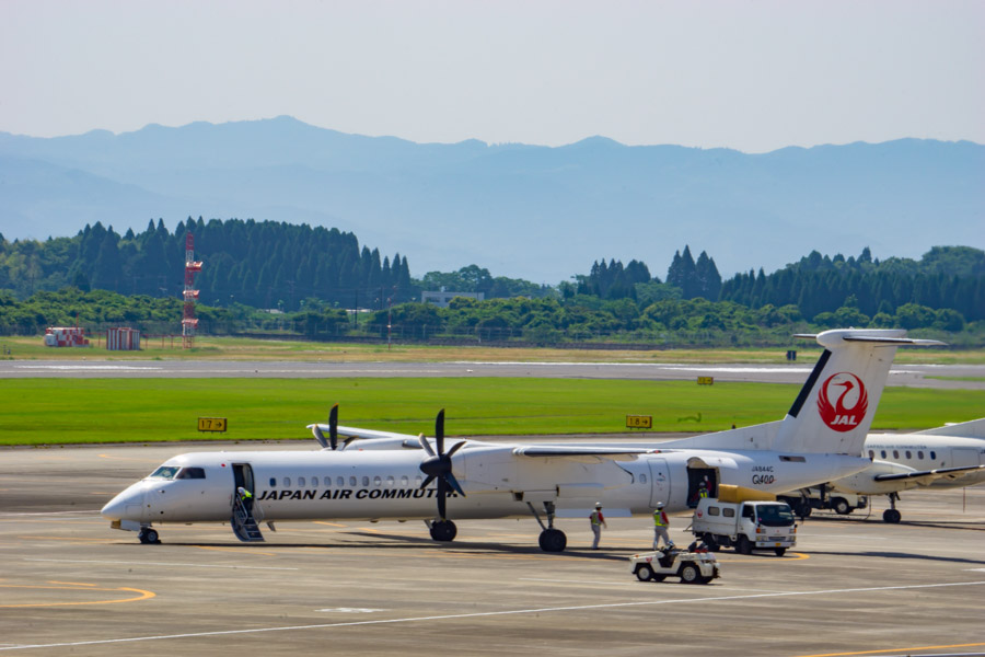 ボンバルディアDHC8-Q400