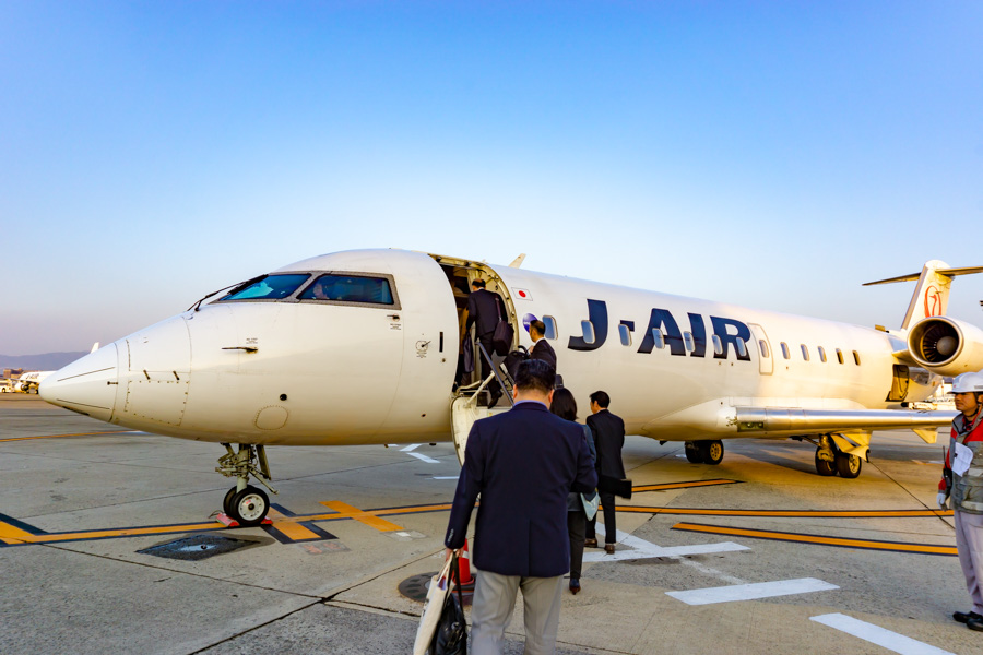 JAL CRJ-200ER